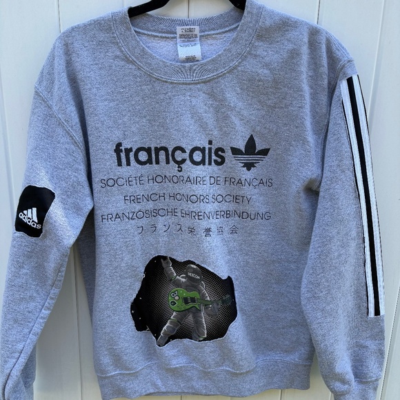 Adidas reworked upcycled sweatshirt - Picture 1 of 1